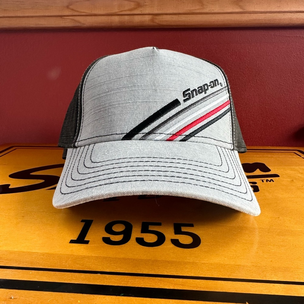 SNAP ON TOOLS HAT 🔧🪛🧰